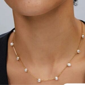 Kendra Scott Gold and White Pearl Necklace